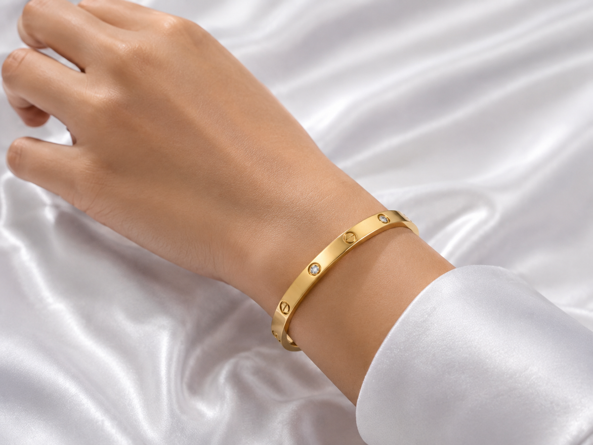 18K Gold Plated Screw & Crystal Slim Bangle