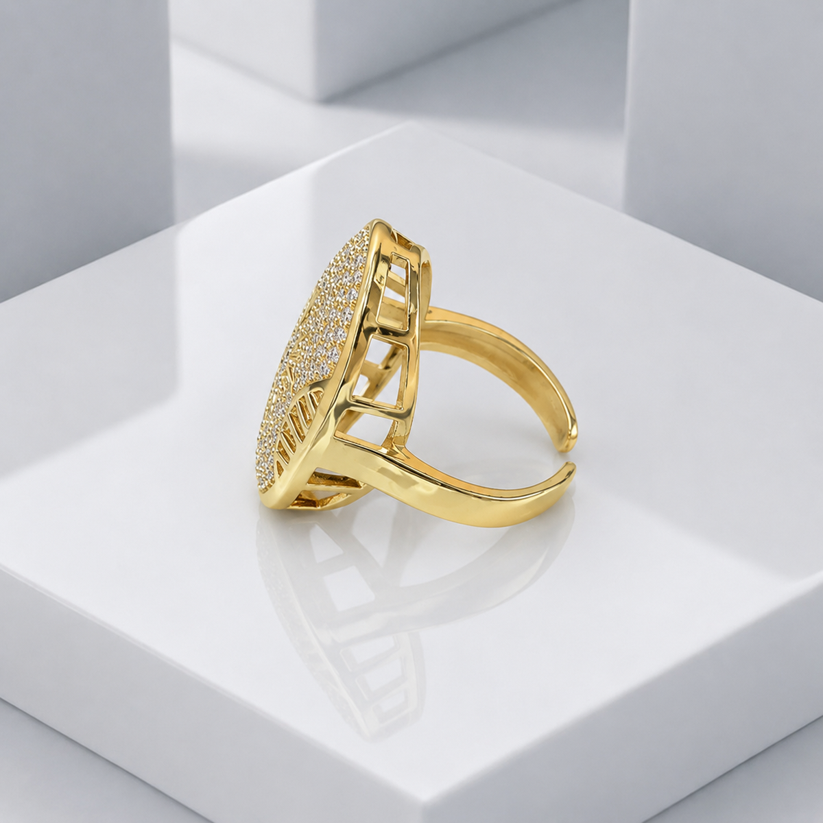 Zeroxo | 18K Gold Plated Celestial Sunburst Pave Oval Shield Ring